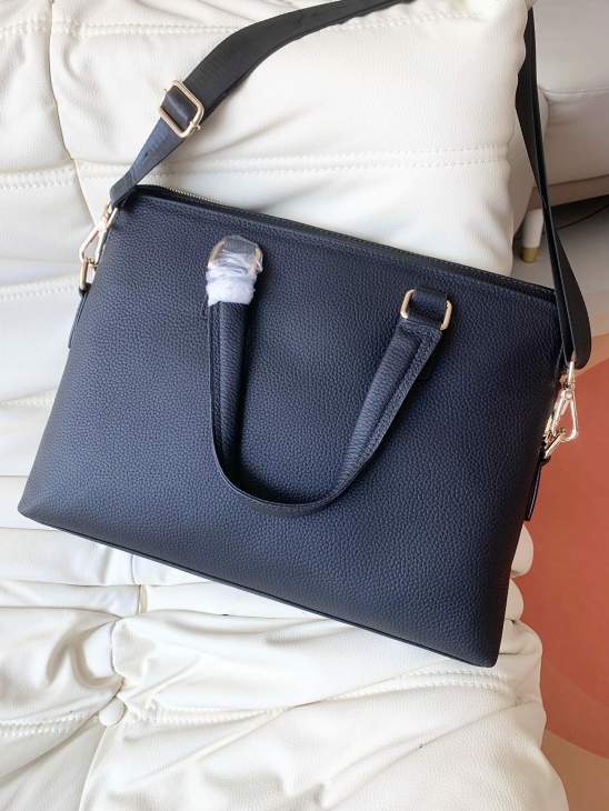Picture of Versace Mens Bags _SKUfw146929651fw